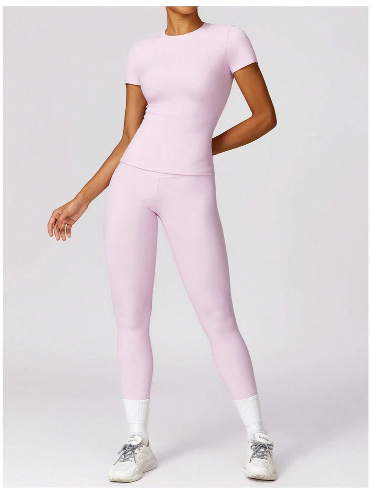 Women's Short Sleeve Fitted Round Neck Top