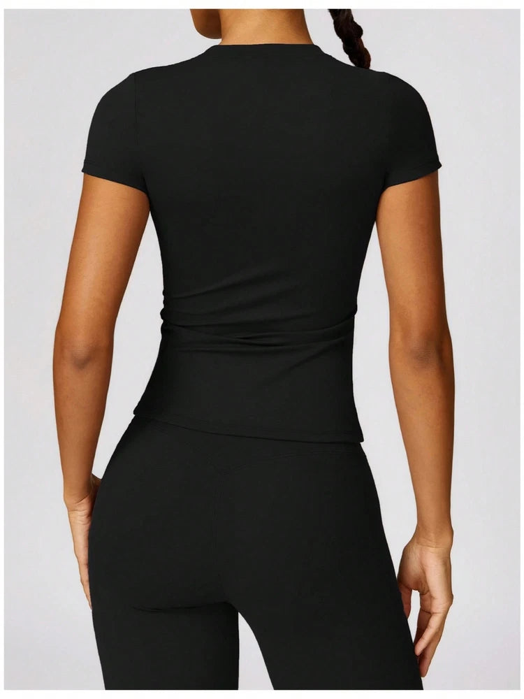 Women's Short Sleeve Fitted Round Neck Top