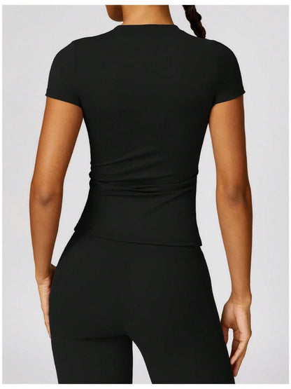 Women's Short Sleeve Fitted Round Neck Top