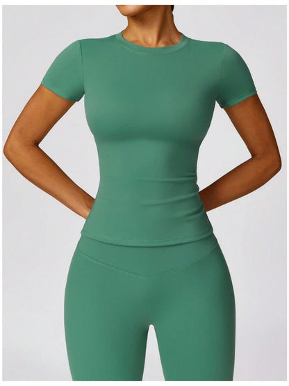 Women's Short Sleeve Fitted Round Neck Top