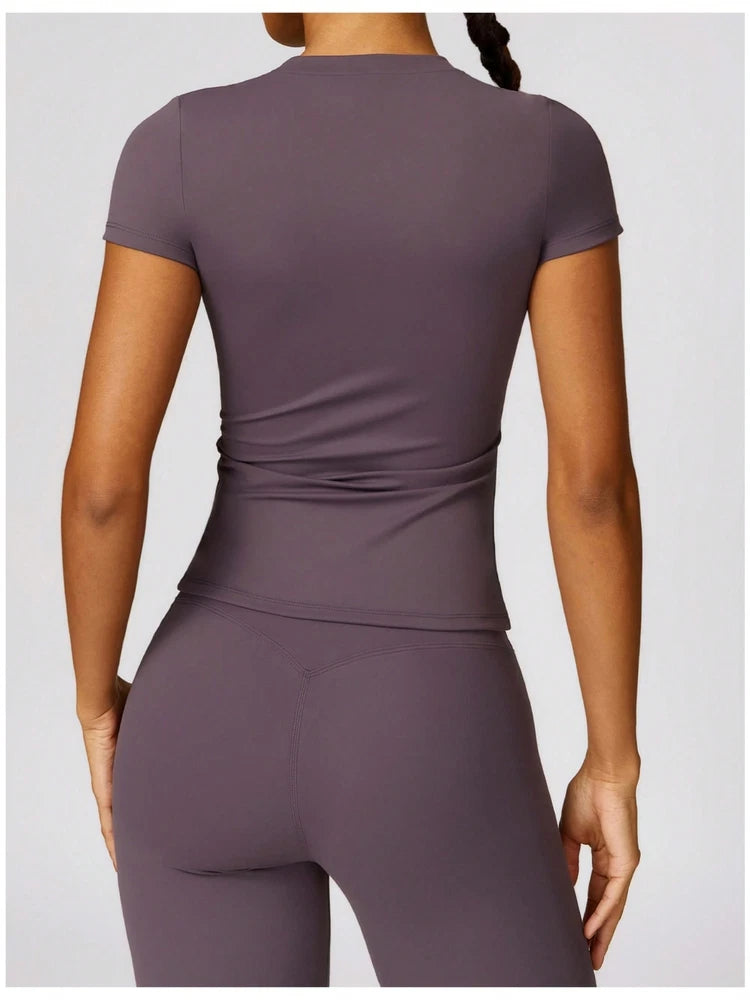 Women's Short Sleeve Fitted Round Neck Top