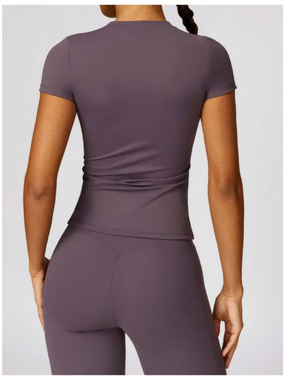 Women's Short Sleeve Fitted Round Neck Top