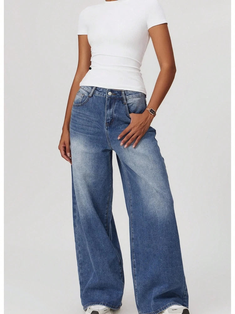Women's Short Sleeve Fitted Round Neck Top